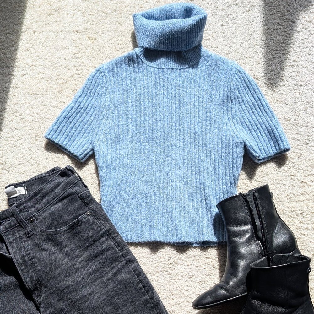 Zara Short Sleeve Ribbed Cropped Knit Sweater